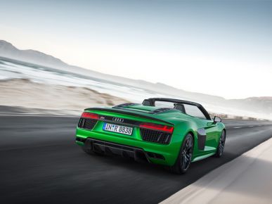 AUDI R8 Spyder V10 Plus