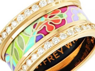 Futurystyczne obrączki Frey Wille