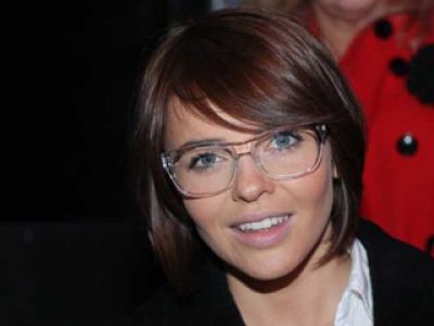Edyta Herbuś w okularach
