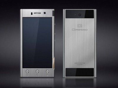 Tytanowy smartfon