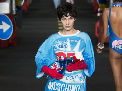 Trendy w modzie 2016: Moschino
