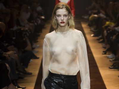 Kobieca i wyrafinowana moda