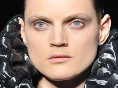 Pierwsze perfumy Johna Galliano.