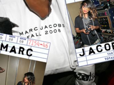 Idealny Marc Jacobs.