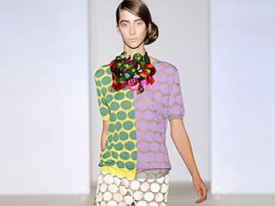 Groszki – moda wiosna / lato 2009