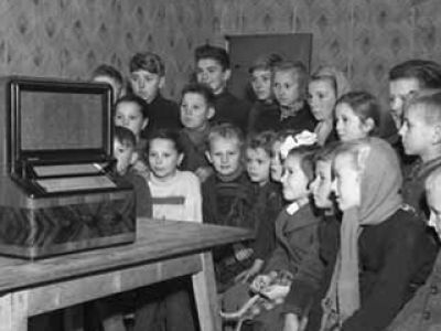 PRL- absurdalna rzeczywistość