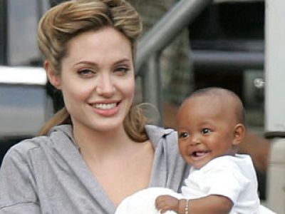 Angelina Jolie walczy ze zmarszczkami