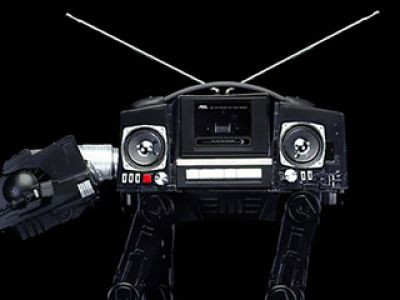 Boombox w kształcie robota!