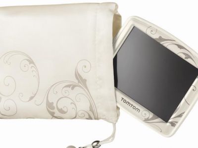 Limitowana edycja TomTom White Pearl - pierwsza nawigacja dla kobiet