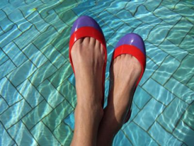 Plastikowe baleriny, Kartell, Tory Burch kontra Prima Moda