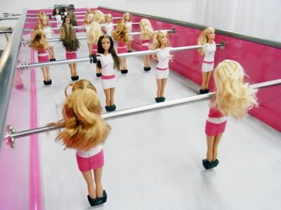 Piłkarzyki Barbie nie tylko dla dziewczynek!
