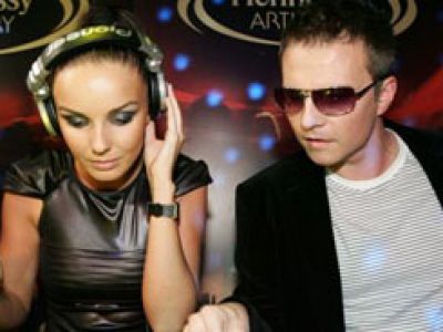 Polskie gwiazdy. Agnieszka Włodarczyk jako DJ
