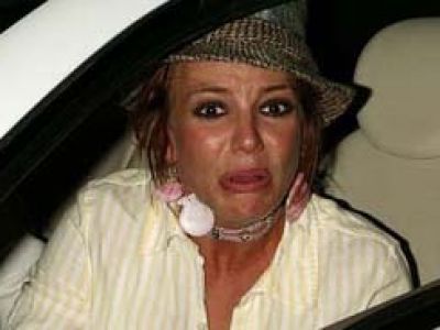 Britney Spears nie może przekroczyć pierwszego etapu.