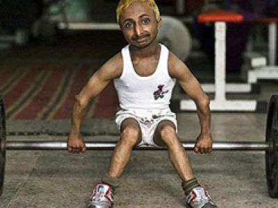 Aditya Romeo Dev - najmniejszy kulturysta świata waży 9kg