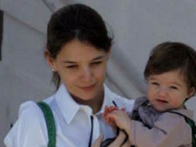 Katie Holmes zaczyna mieć dość Cruise′a