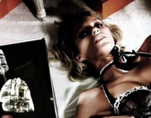 Anja Rubik jako femme fatale