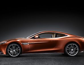 Aston Martin 310 Vanquish