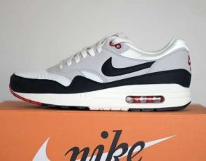 Nike nowe stare sneakersy