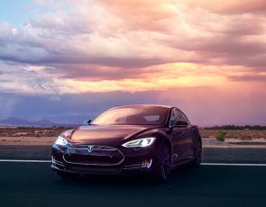 Rewolucyjna Tesla