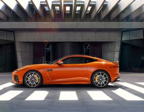 Jaguar F-Type SVR