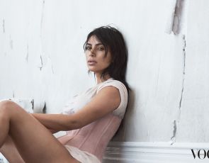 Kim Kardashian na okładce Vogue Australia