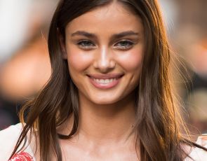 Taylor Hill nową twarzą Lancome