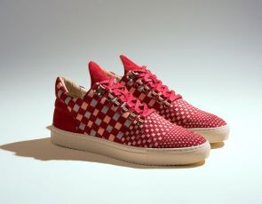 Trendy buty: trójkolorowe sneakersy