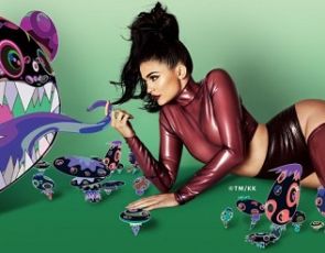 Lateksowa Kylie Jenner na okładce Complex