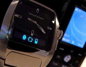 Zegarek z bluetooth.