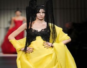 Cesarzowa według Giorgio Armani Privè