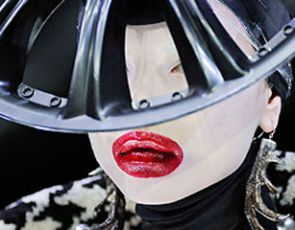 Alexander McQueen i Paryż