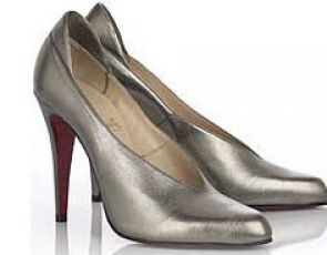 BUTY DNIA