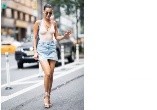 Stylizacje gwiazd: Bella Hadid w baletkach